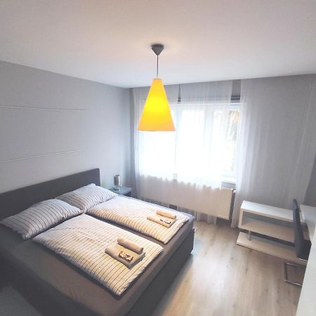 Alisa Apartments Kostomlaty nad Labem Bagian luar foto