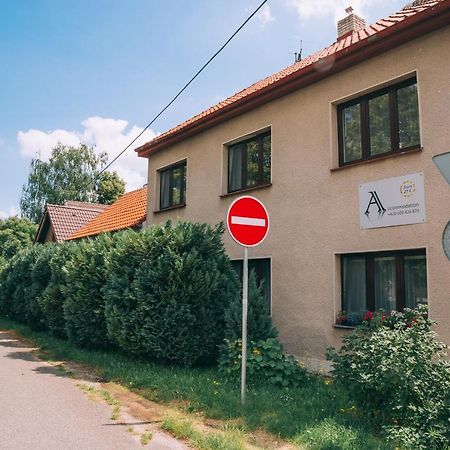 Alisa Apartments Kostomlaty nad Labem Bagian luar foto