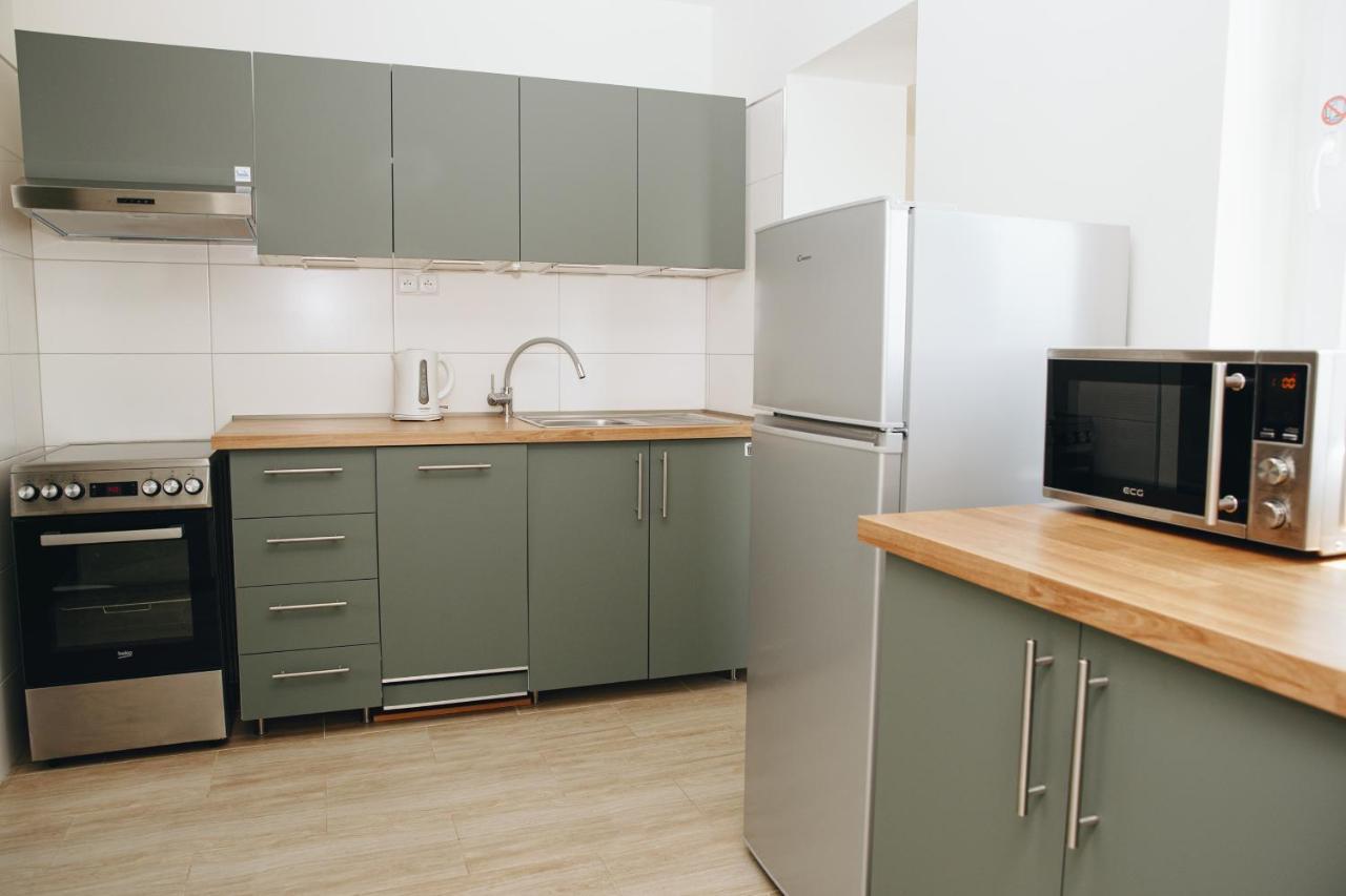 Alisa Apartments Kostomlaty nad Labem Bagian luar foto