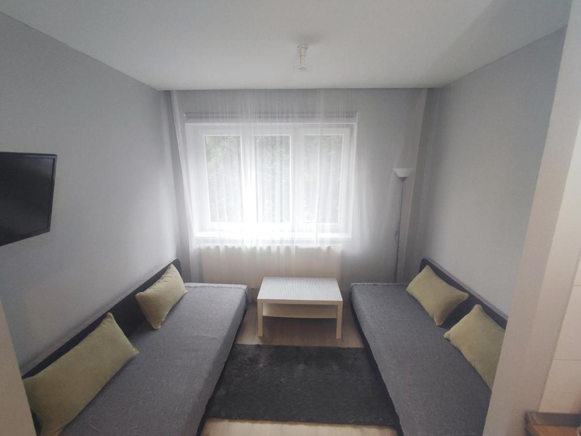 Alisa Apartments Kostomlaty nad Labem Bagian luar foto